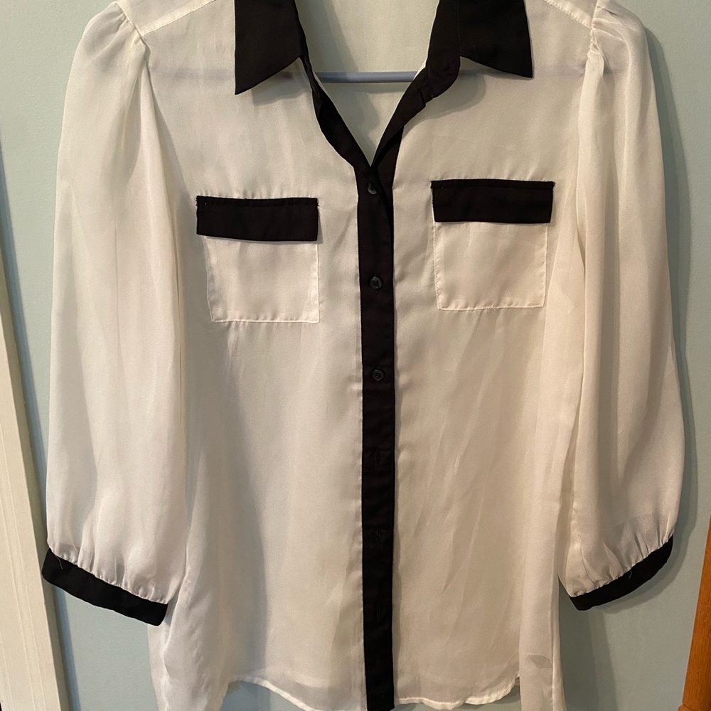 The Limited Black and White Top